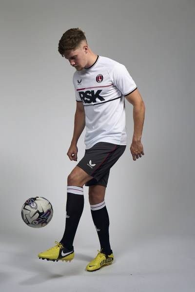 charlton_athletic_2023_24_castore_third_kit_f.jpeg