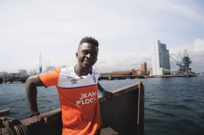 fc_lorient_2023_24_umbro_home_kit_a.jpeg