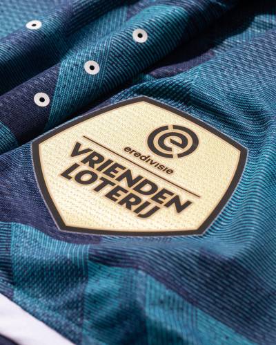 feyenoord_2023_24_castore_away_kit_h.jpeg