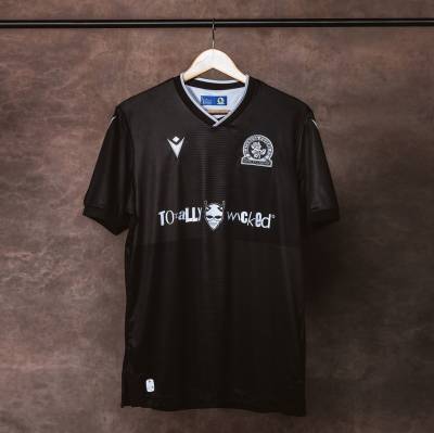 blackburn_rovers_2023_24_macron_away_kit_1.jpeg