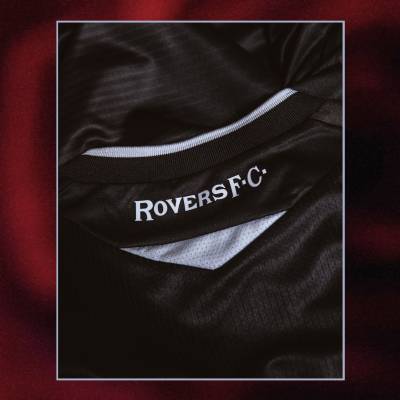 blackburn_rovers_2023_24_macron_away_kit_3.jpeg