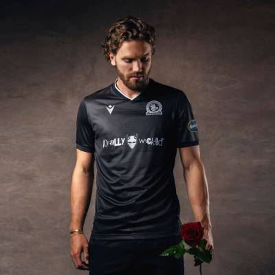 blackburn_rovers_2023_24_macron_away_kit_4.jpeg