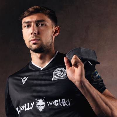 blackburn_rovers_2023_24_macron_away_kit_8.jpeg