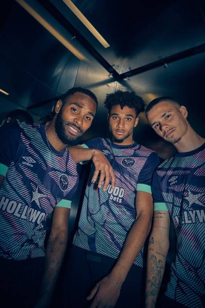 brentford_2023_24_umbro_third_kit_a.jpeg