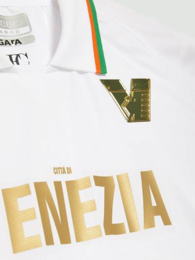 venezia_2023_24_kappa_away_kit_2.jpg