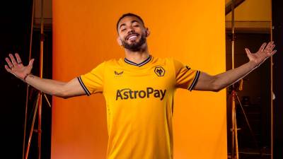 wolverhampton_wanderers_2023_24_castore_home_kit_f.jpeg