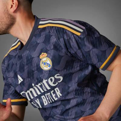 real_madrid_2023_24_adidas_away_kit_c1.jpg