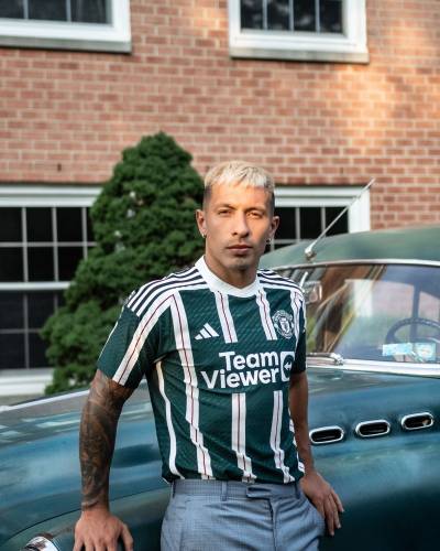 manchester_united_2023_24_adidas_away_kit_l.jpeg