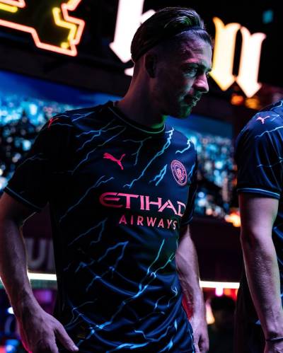 manchester_city_2023_24_puma_third_kit_k.jpeg