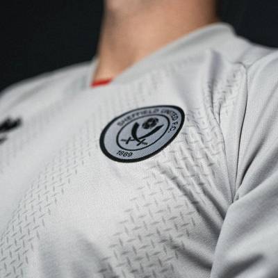 sheffield_united_2023-24_errea_third_kit_f.jpeg