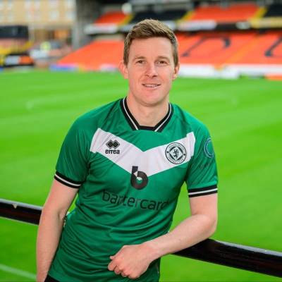 dundee_united_2023_24_errea_away_kit_b.jpg