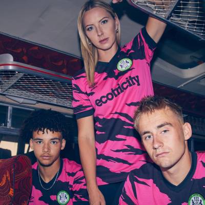 forest_green_rovers_2023_24_umbro_away_kit_b.jpg