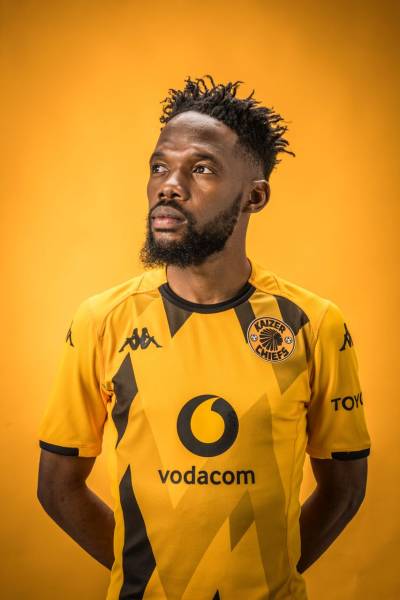 kaizer_chiefs_2023_24_kappa_home_kit_a.jpeg