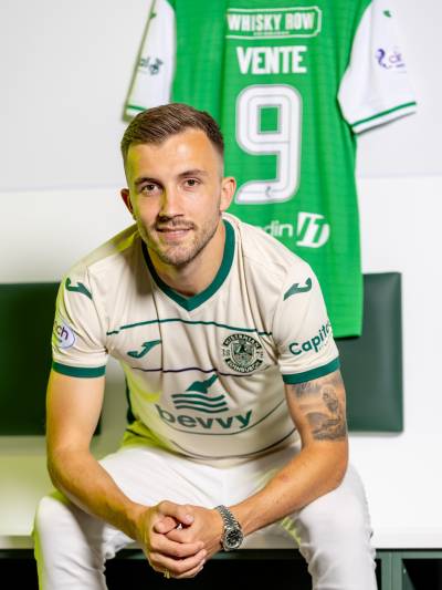 hibernian_2023_24_joma_third_kit_a.jpeg