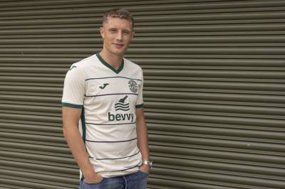 hibernian_2023_24_joma_third_kit_c.jpeg