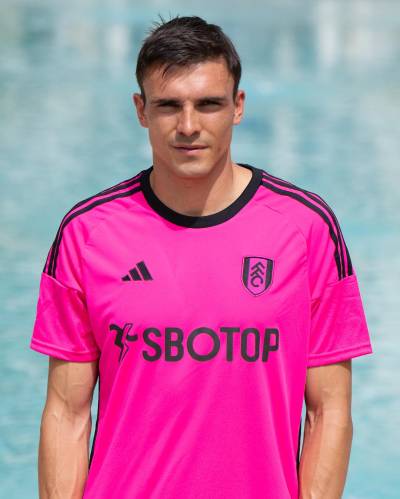 fulham_2023_24_adidas_away_kit_b.jpeg