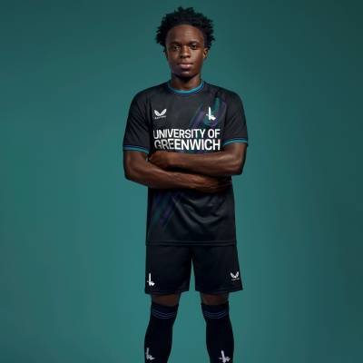charlton_athletic_2023_24_castore_away_kit_b.jpg