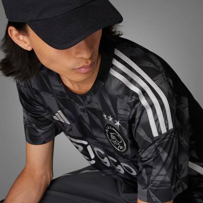 ajax_2023_24_adidas_third_kit_e1.jpg