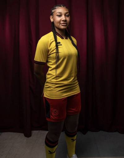 sheffield_united_2023_24_errea_away_kit_e.jpeg