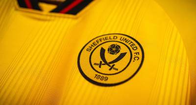 sheffield_united_2023_24_errea_away_kit_g.jpeg