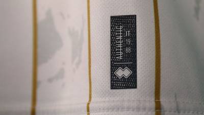millwall_2023_24_errea_away_kit_i.jpeg