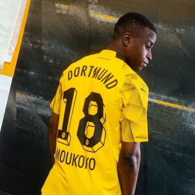 borussia_dortmund_2023_24_puma_third_kit_c.jpeg