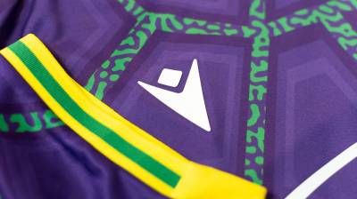reading_2023_24_macron_third_kit_g.jpeg