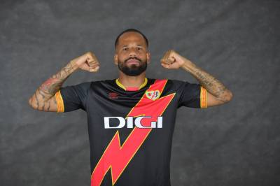 rayo_vallecano_2023_24_umbro_home_away_third_kits_c.jpeg
