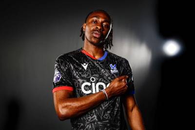crystal_palace_2023_24_macron_third_kit_b.jpg