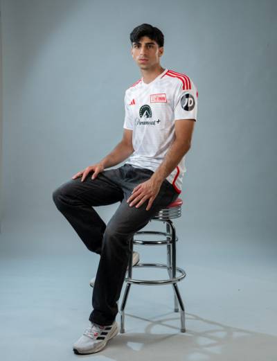 union_berlin_2023_24_adidas_away_kit_d.jpeg