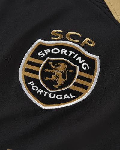sporting_cp_2023_24_nike_third_kit_4.jpeg
