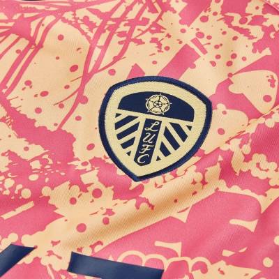 leeds_united_2023_24_adidas_third_kit_j.jpg