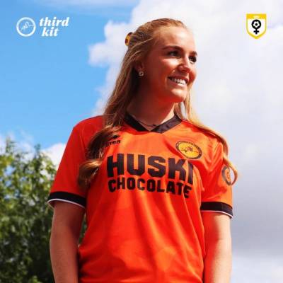 millwall_2023_24_errea_third_kit_e.jpg