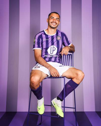toulouse_2023_24_craft_away_kit_c.jpeg