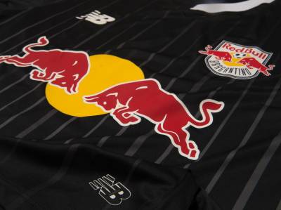 red_bull_bragantino_2023_24_new_balance_away_kit_f.jpeg