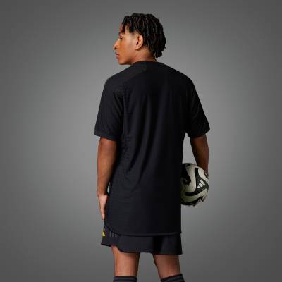 real_madrid_2023_24_adidas_third_kit_d1.jpg