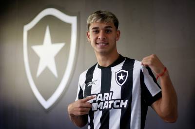 botafogo_2023_24_reebok_home_kit_c.jpeg