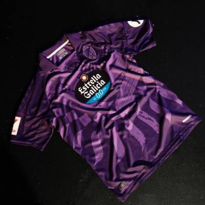 real_valladolid_2023_24_kappa_away_kit_b.jpeg