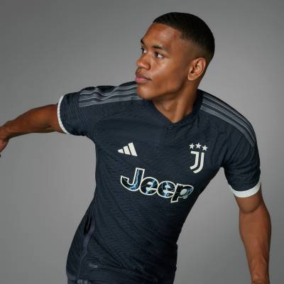 juventus_2023_24_adidas_third_kit_c1.jpg