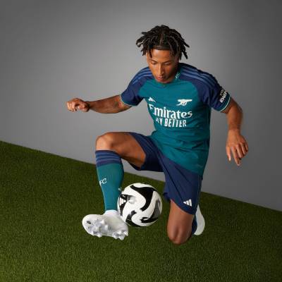 arsenal_2023_24_adidas_third_kit_e.jpg