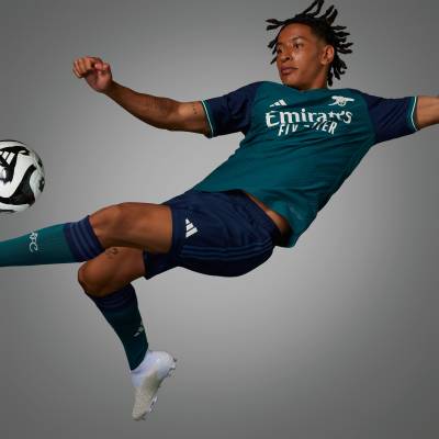 arsenal_2023_24_adidas_third_kit_h.jpg