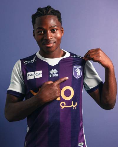beerschot_2023_24_errea_home_kit_c.jpeg