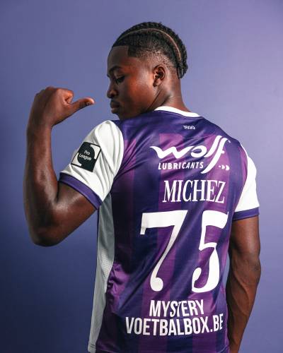beerschot_2023_24_errea_home_kit_d.jpeg