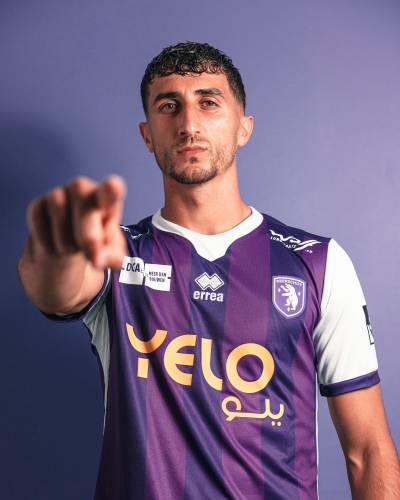 beerschot_2023_24_errea_home_kit_e.jpeg