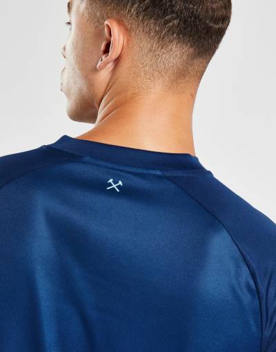 west_ham_united_2023_24_umbro_third_kit_i.jpeg