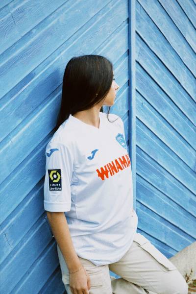 le_havre_2023_24_joma_home_and_away_kits_e.jpeg