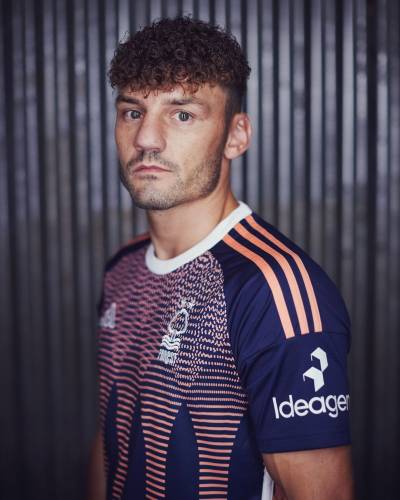 nottingham_forest_2023_24_third_kit_a.jpeg