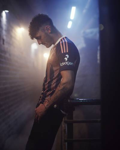 nottingham_forest_2023_24_third_kit_b.jpeg