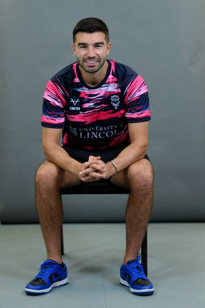 lincoln_city_2023_24_oxen_third_kit_f.jpeg