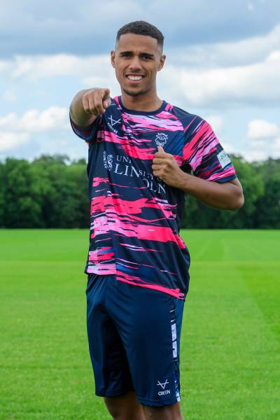 lincoln_city_2023_24_oxen_third_kit_g.jpeg